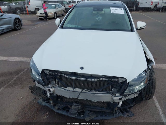 55SWF4KB7GU135484 Mercedes-Benz C 300 Luxury 4matic