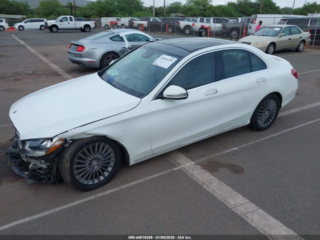 2016 MERCEDES-BENZ C 300 55SWF4KB7GU135484 Photo 1