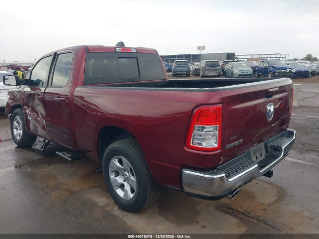 1C6RREBT5NN358553 RAM 1500 Big Horn 4x2 6&#039;4 Box