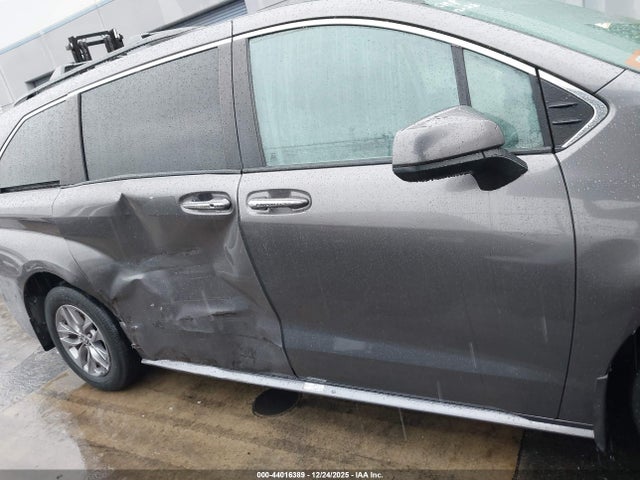 Aukcja sprzedaży 2023 Toyota Sienna Xle, vin: 5TDYRKEC0PS143710, numer aukcji: 44016389