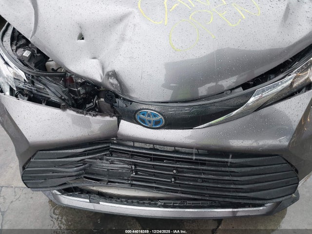 Aukcja sprzedaży 2023 Toyota Sienna Xle, vin: 5TDYRKEC0PS143710, numer aukcji: 44016389
