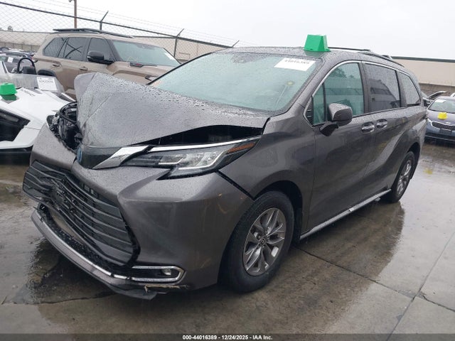 Aukcja sprzedaży 2023 Toyota Sienna Xle, vin: 5TDYRKEC0PS143710, numer aukcji: 44016389