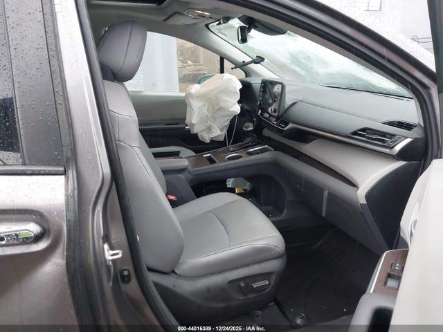Aukcja sprzedaży 2023 Toyota Sienna Xle, vin: 5TDYRKEC0PS143710, numer aukcji: 44016389