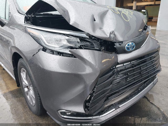 Aukcja sprzedaży 2023 Toyota Sienna Xle, vin: 5TDYRKEC0PS143710, numer aukcji: 44016389