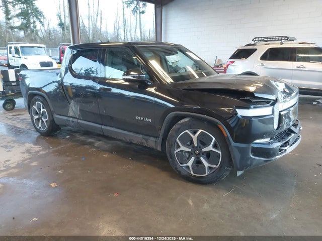 2024 RIVIAN R1T 7FCTGBAA7RN034202