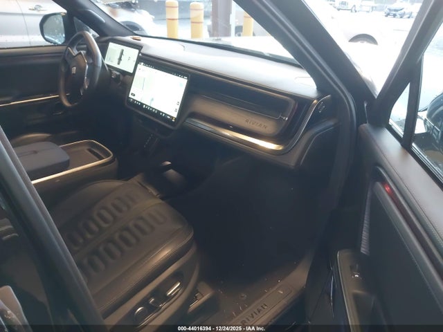 2024 RIVIAN R1T 7FCTGBAA7RN034202 Photo 4