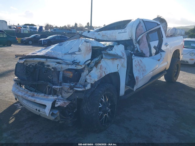 5TFAY5F11HX601902 Toyota Tundra Platinum 5.7l V8