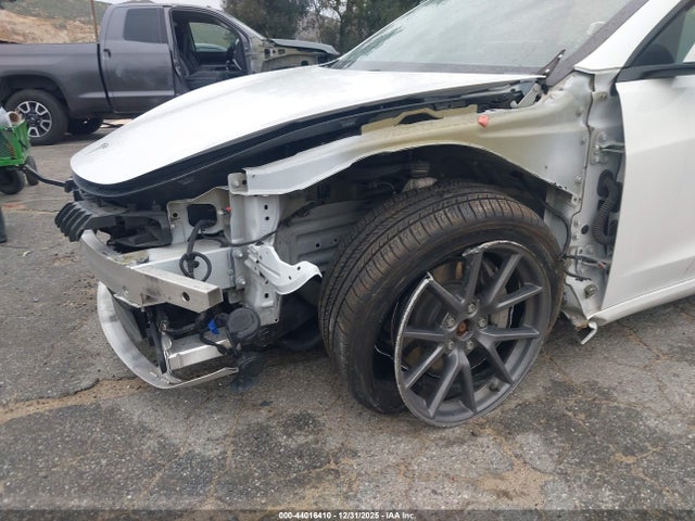 2021 TESLA MODEL 3 5YJ3E1EB4MF872672 Photo 5