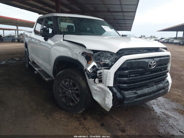 Toyota Tundra Sr5 2024 5TFLA5DB5RX216627 main image
