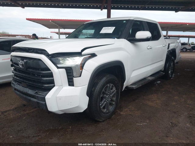 Toyota Tundra Sr5 2024 5TFLA5DB5RX216627 Image 2