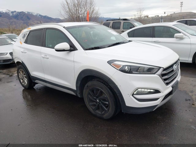 2017 HYUNDAI TUCSON KM8J3CA29HU423883