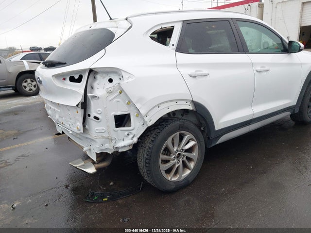 KM8J3CA29HU423883 Hyundai Tucson Eco