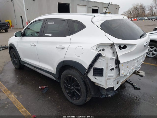 2017 HYUNDAI TUCSON KM8J3CA29HU423883 Photo 2
