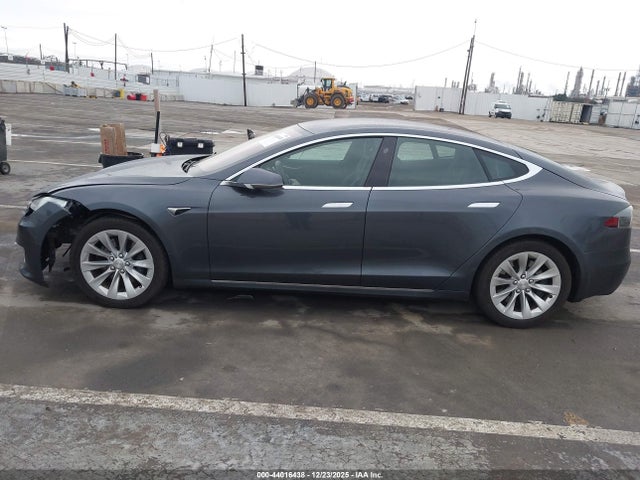 Tesla Model S 100d/75d/long Range/standard Range 2019 5YJSA1E26KF331126 Image 13