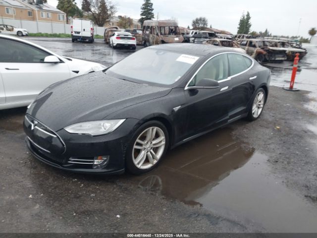 2015 TESLA MODEL S 5YJSA1S2XFF097437 Photo 1