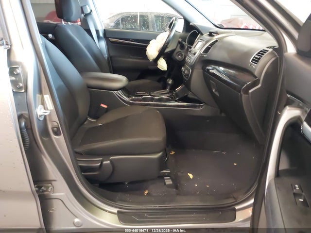 KIA SORENTO LX 2015 5XYKTCA63FG605377 Image 5