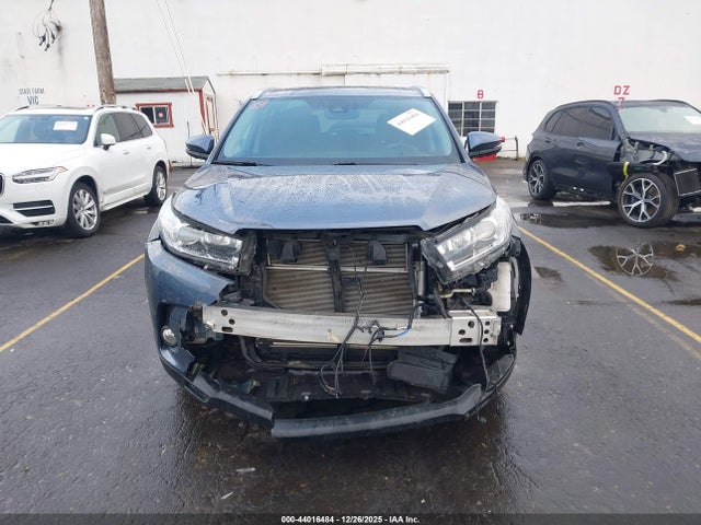 5TDDGRFH4JS049618 Toyota Highlander Hybrid Limited Platinum