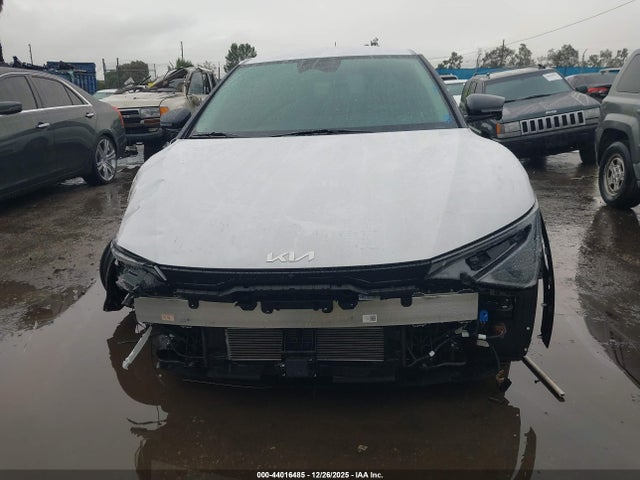 5XYC34JA4SG008571 KIA Ev6 Light Long Range