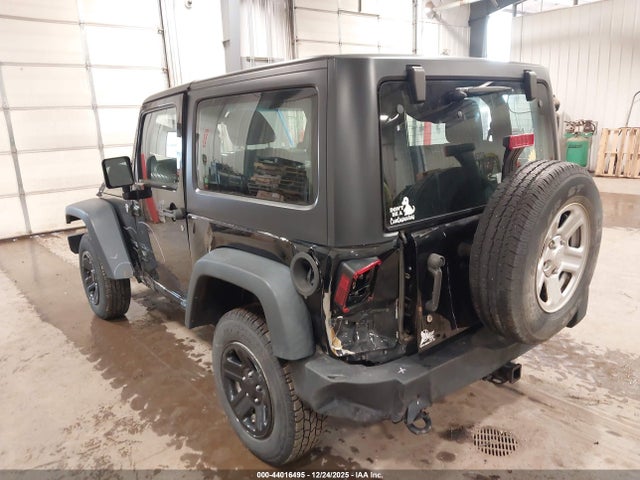 2014 JEEP WRANGLER 1C4AJWAG1EL252720 Photo 2