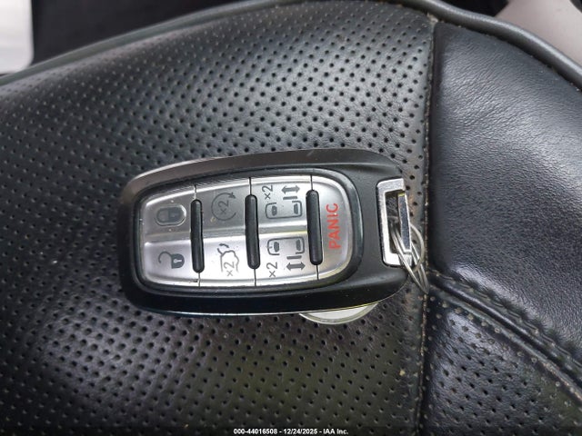 Продаж на аукціоні авто 2020 Chrysler Pacifica Limited, vin: 2C4RC1GG8LR285466, номер лоту: 44016508