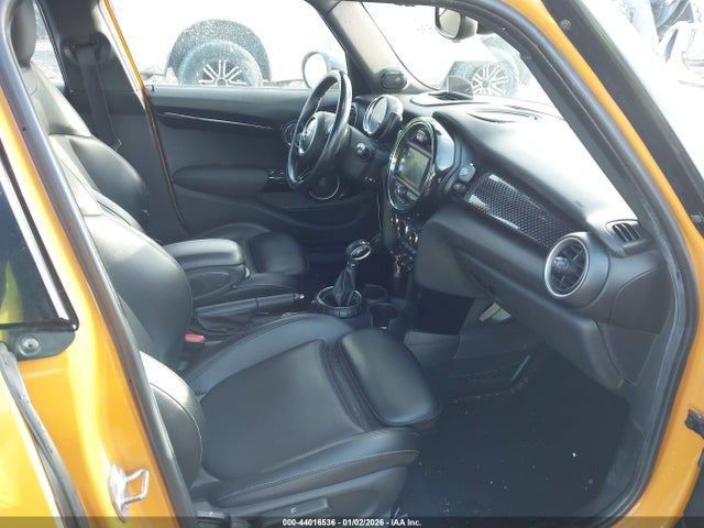 2015 MINI HARDTOP WMWXU3C52F2B58736 Photo 4