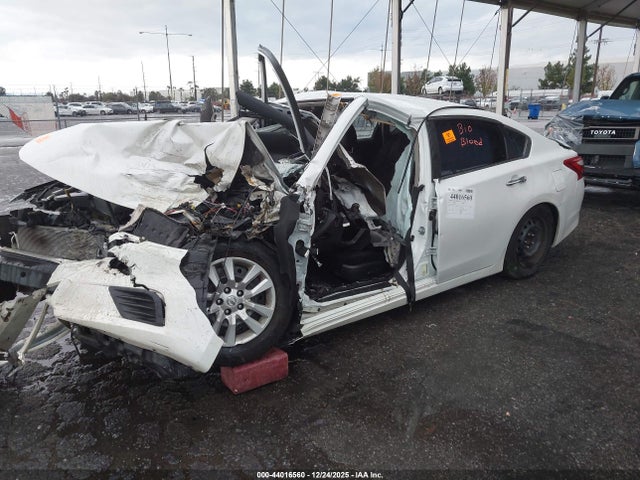 1N4AL3AP1GN318978 Nissan Altima 2.5 S
