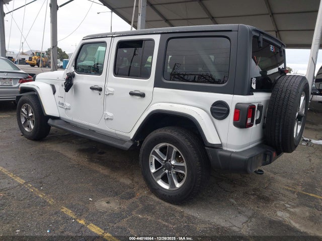 1C4HJXEN6MW645705 Jeep Wrangler Unlimited Sahara 4x4