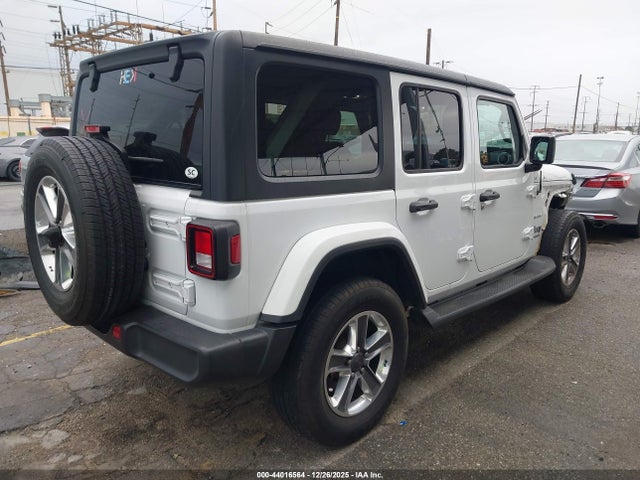 1C4HJXEN6MW645705 Jeep Wrangler Unlimited Sahara 4x4