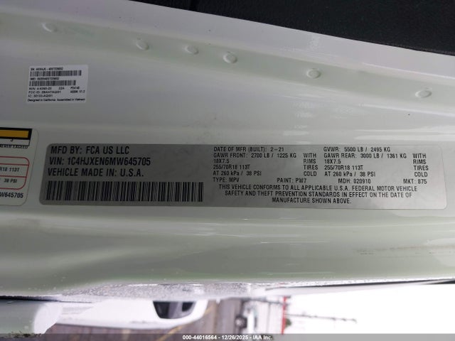 1C4HJXEN6MW645705 Jeep Wrangler Unlimited Sahara 4x4
