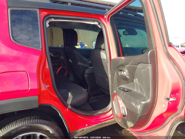 Jeep Renegade Trailhawk 2016 ZACCJBCT6GPC97727 Image 8