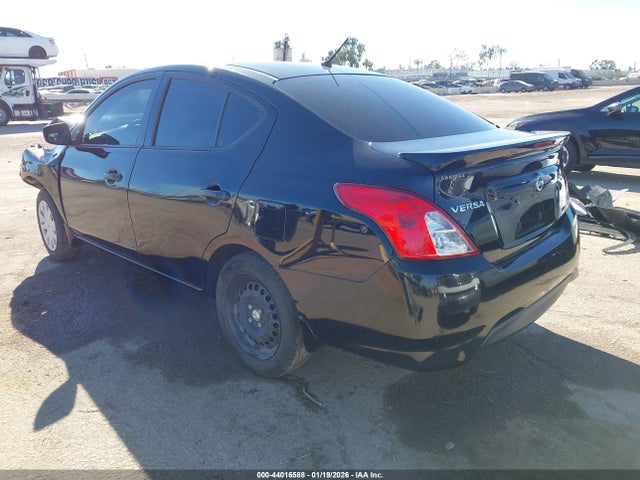 3N1CN7AP5KL838410 Nissan Versa 1.6 S+
