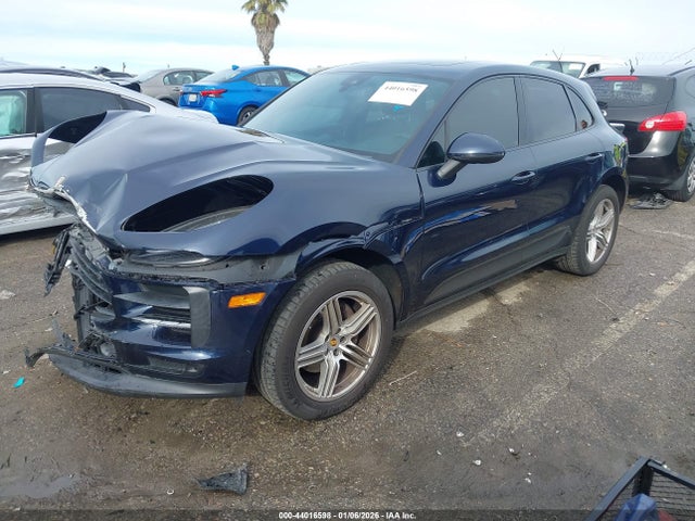 2019 PORSCHE MACAN WP1AA2A58KLB02072 Photo 1
