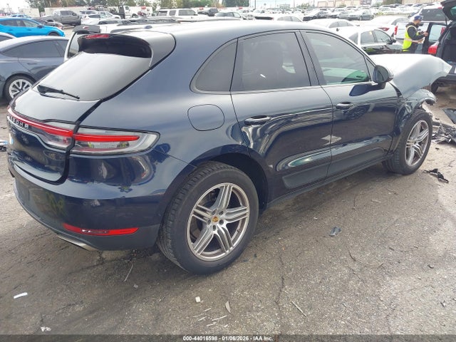 2019 PORSCHE MACAN WP1AA2A58KLB02072 Photo 3