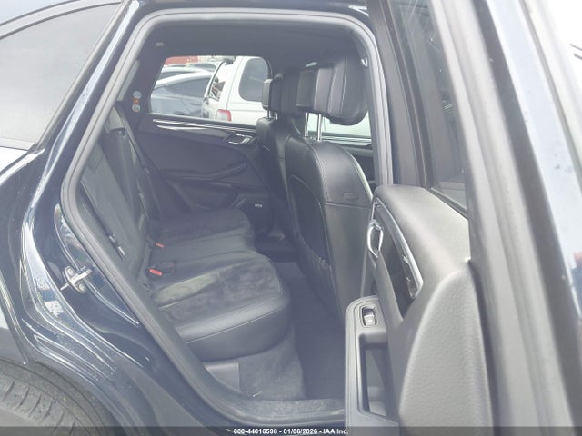 2019 PORSCHE MACAN WP1AA2A58KLB02072 Photo 7