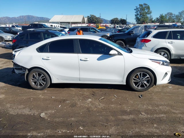 3KPF24AD5RE715986 KIA Forte Lxs