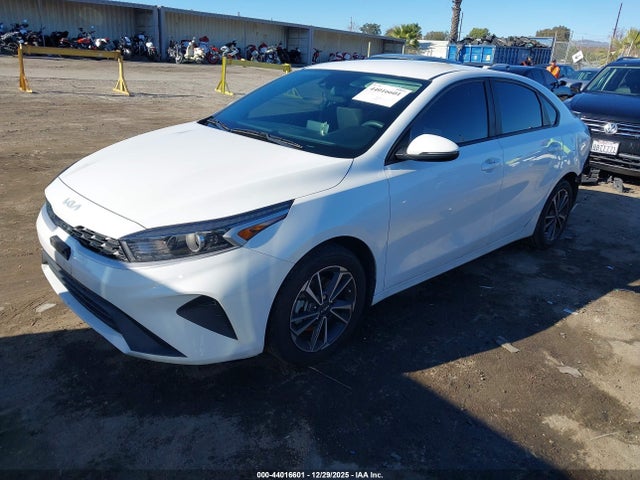 3KPF24AD5RE715986 KIA Forte Lxs