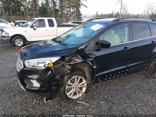 Ford ESCAPE SE 2018 1FMCU9GDXJUC47532 Image 6