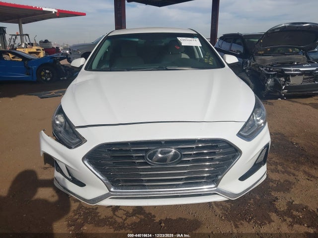 5NPE24AF1KH817140 Hyundai SONATA SE