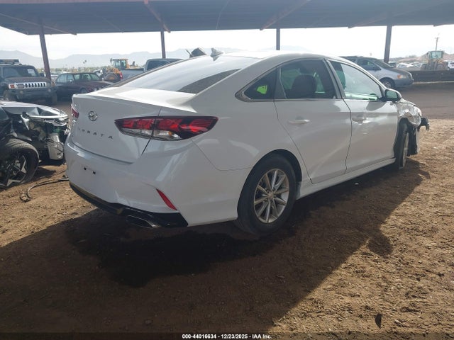5NPE24AF1KH817140 Hyundai SONATA SE