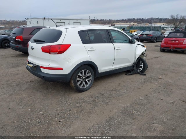 KIA Sportage Lx 2016 KNDPBCAC0G7878998 Image 4