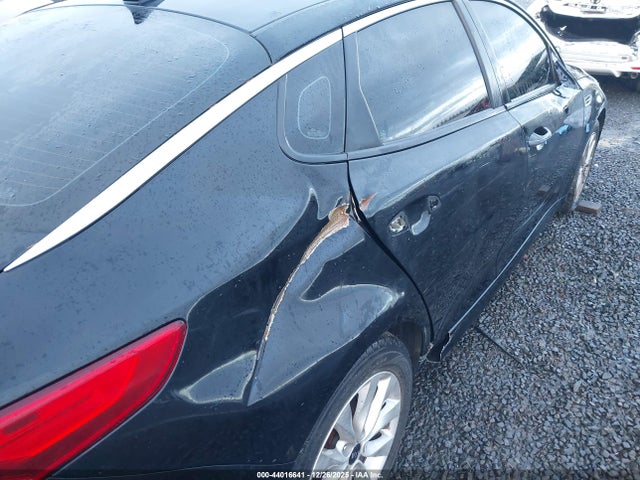 5XXGT4L36GG002928 KIA Optima Lx