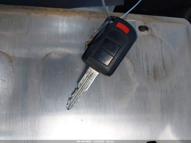 ML32A3HJXKH014905 Mitsubishi MIRAGE ES