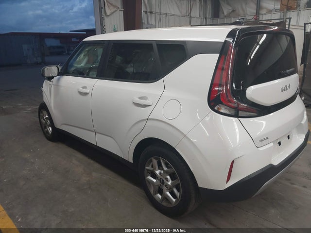 KNDJ23AU6P7201162 KIA SOUL LX