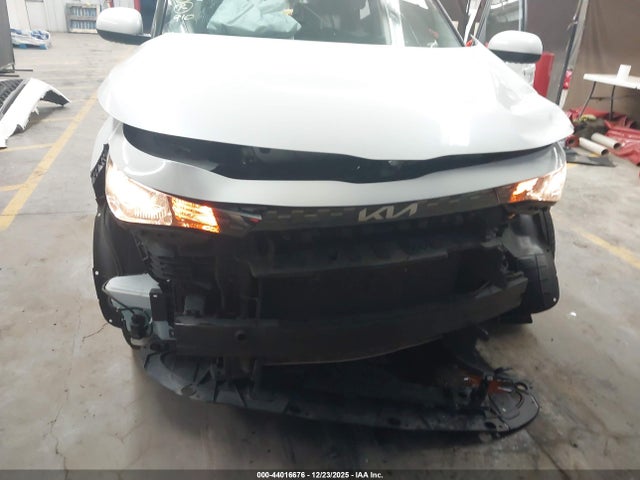 KNDJ23AU6P7201162 KIA SOUL LX