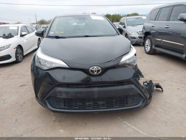 JTNKHMBX6L1064735 Toyota C-HR XLE