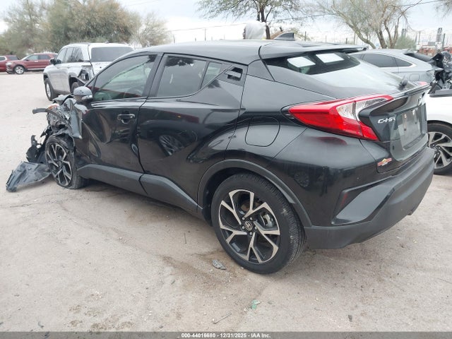 JTNKHMBX6L1064735 Toyota C-HR XLE