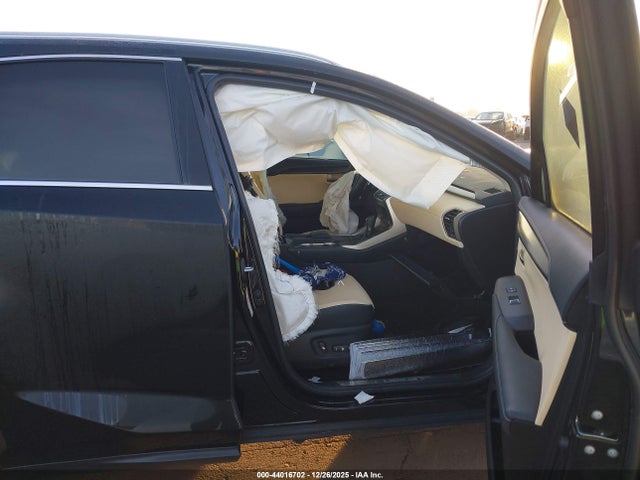 JTJYARBZ8J2090484 Lexus NX 300