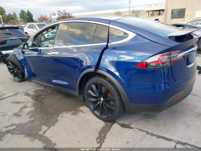 2019 TESLA MODEL X 5YJXCBE22KF162440 Photo 2