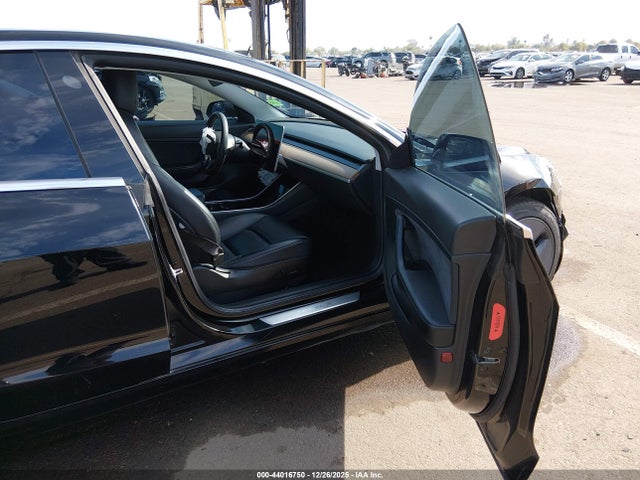 2020 TESLA MODEL 3 5YJ3E1EA2LF808457 Photo 4