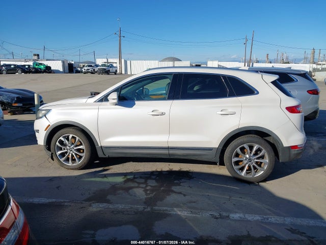 5LMCJ2C95HUL69367 Lincoln MKC SELECT
